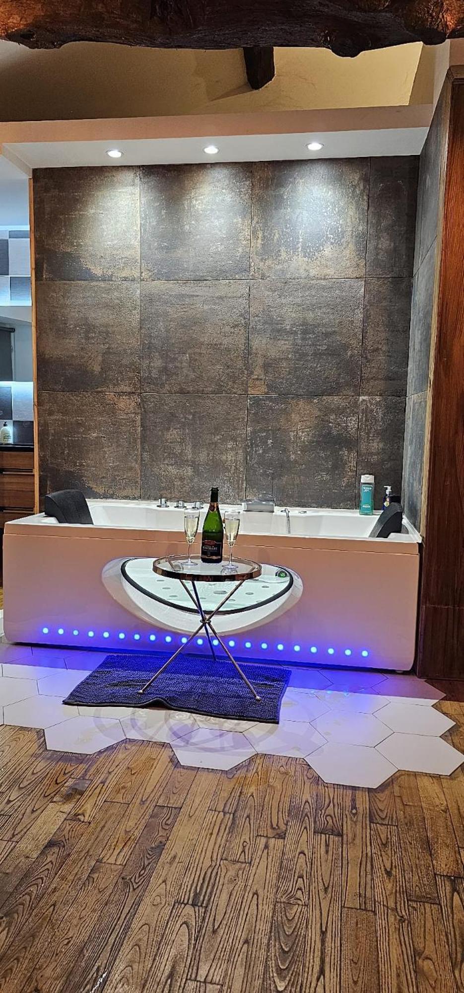 Suite Penthouse Romantique, Confolens, Charente エクステリア 写真